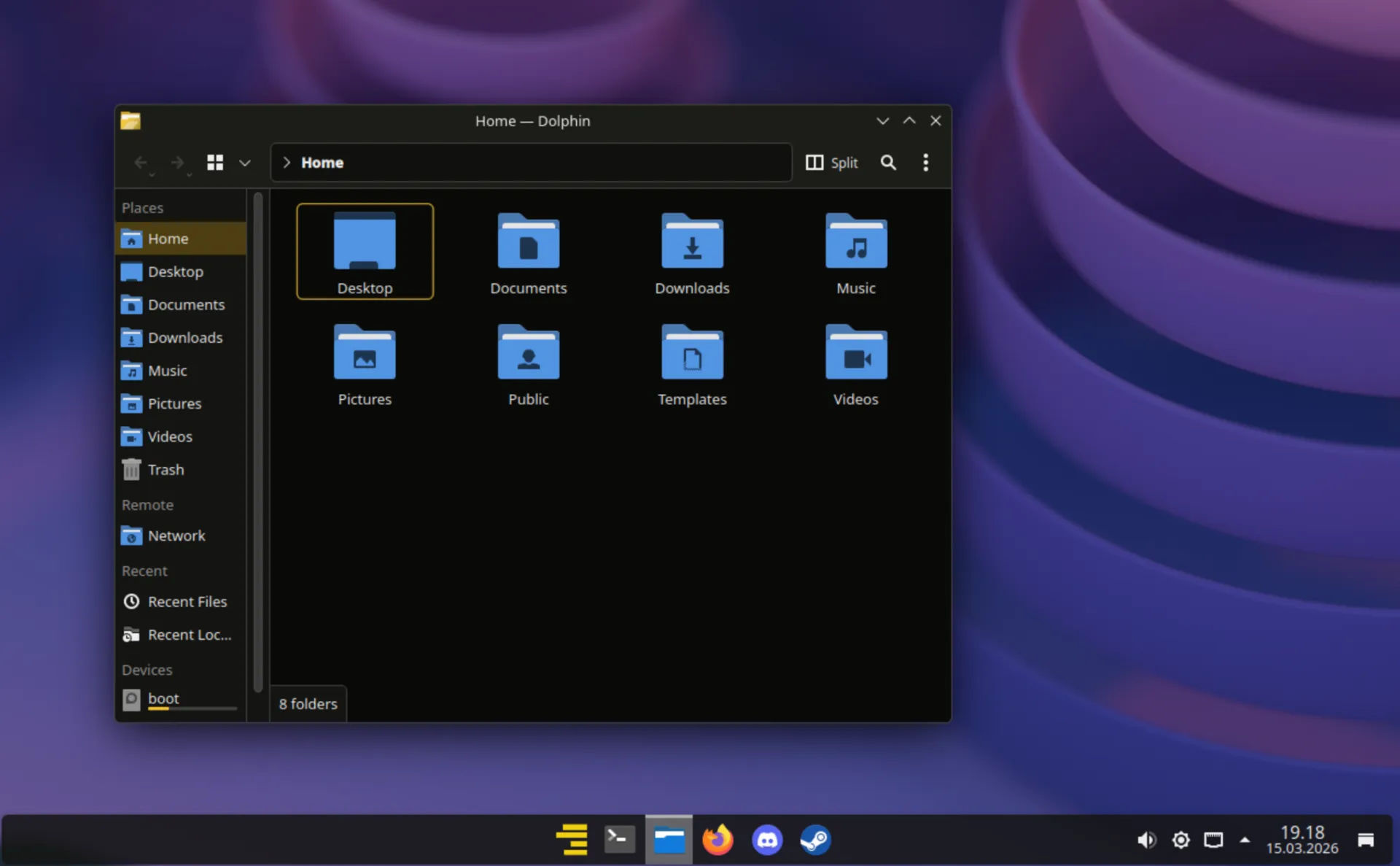 Ludora KDE Plasma desktop with the amber Ludora theme, Fastfetch in a terminal, and Steam and Discord in the taskbar